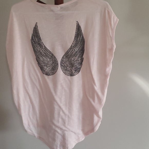 Light pink top - Picture 2 of 2